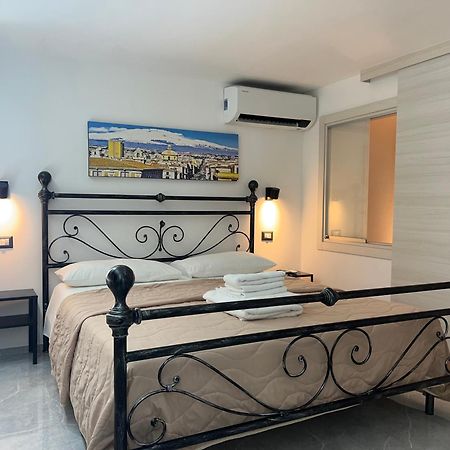 Nobilehouse Apartment Catania Bagian luar foto