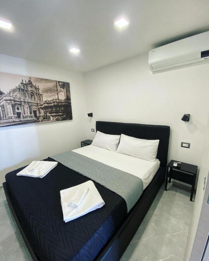 Nobilehouse Apartment Catania Bagian luar foto