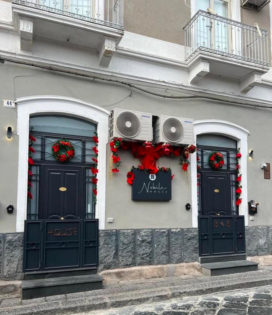 Nobilehouse Apartment Catania Bagian luar foto